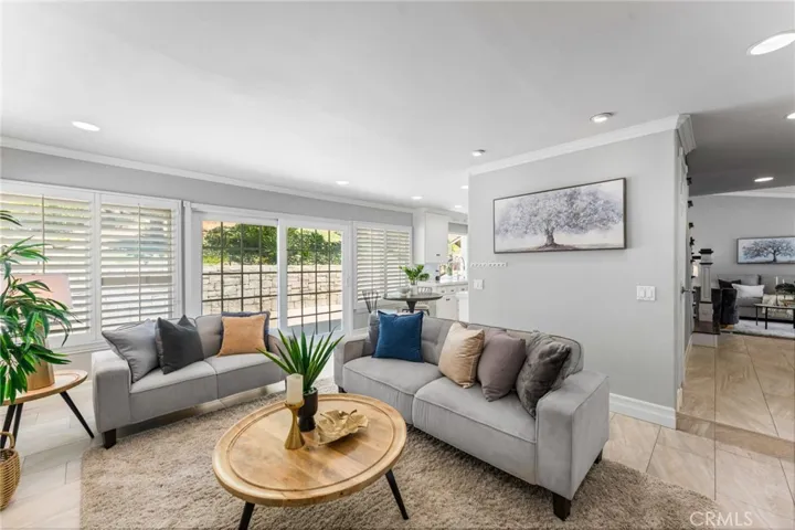 25805 Chapel Hill, Lake Forest, California 92630