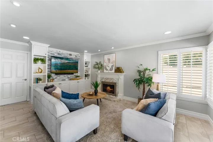25805 Chapel Hill, Lake Forest, California 92630