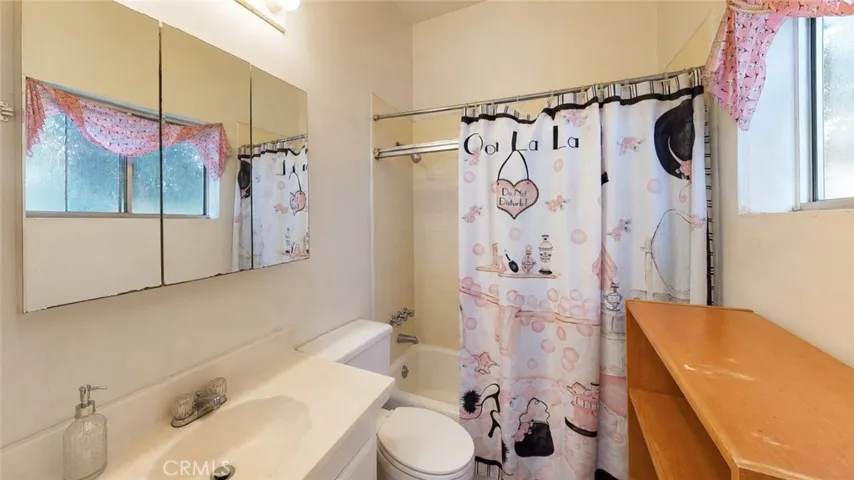 1029 N Orange Grove, West Hollywood, California 90046