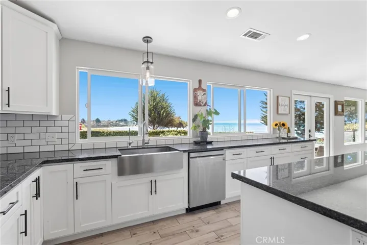 177 Naomi Avenue, Pismo Beach, California 93449