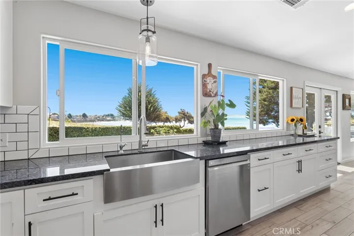 177 Naomi Avenue, Pismo Beach, California 93449