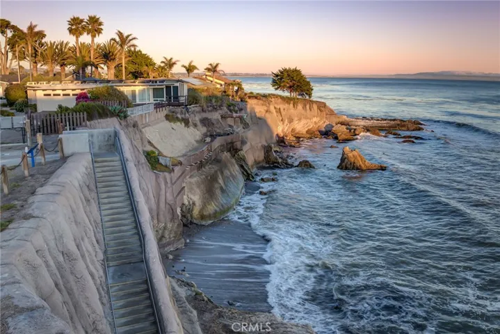 177 Naomi Avenue, Pismo Beach, California 93449