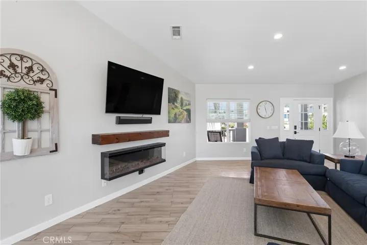 177 Naomi Avenue, Pismo Beach, California 93449