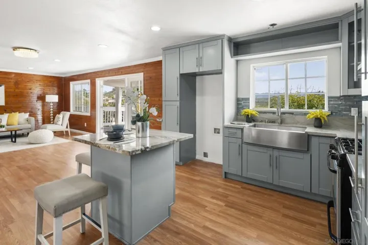 1405 Cuyamaca Ave, Spring Valley, California 91977