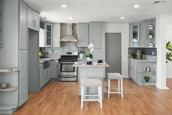 1405 Cuyamaca Ave, Spring Valley, California 91977