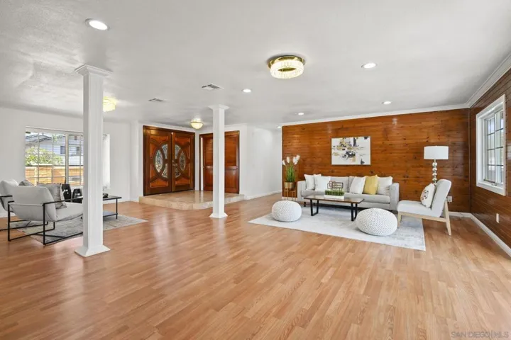 1405 Cuyamaca Ave, Spring Valley, California 91977