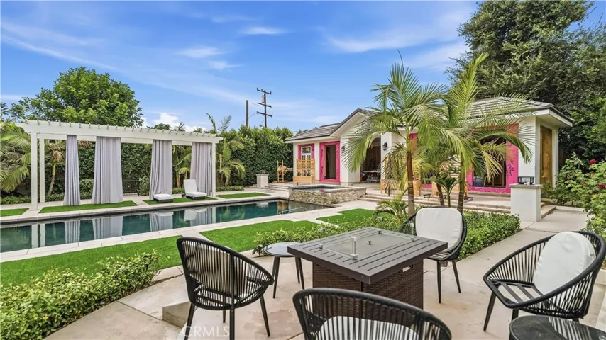 849 Michigan, Pasadena, California 91107