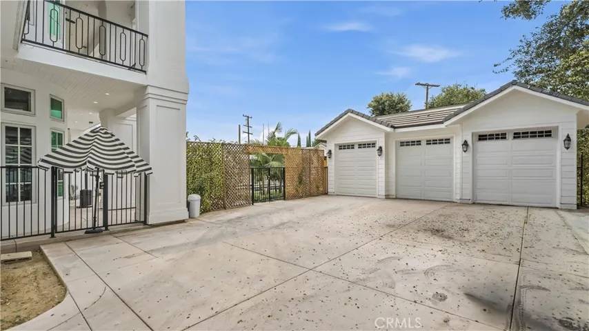 849 Michigan, Pasadena, California 91107