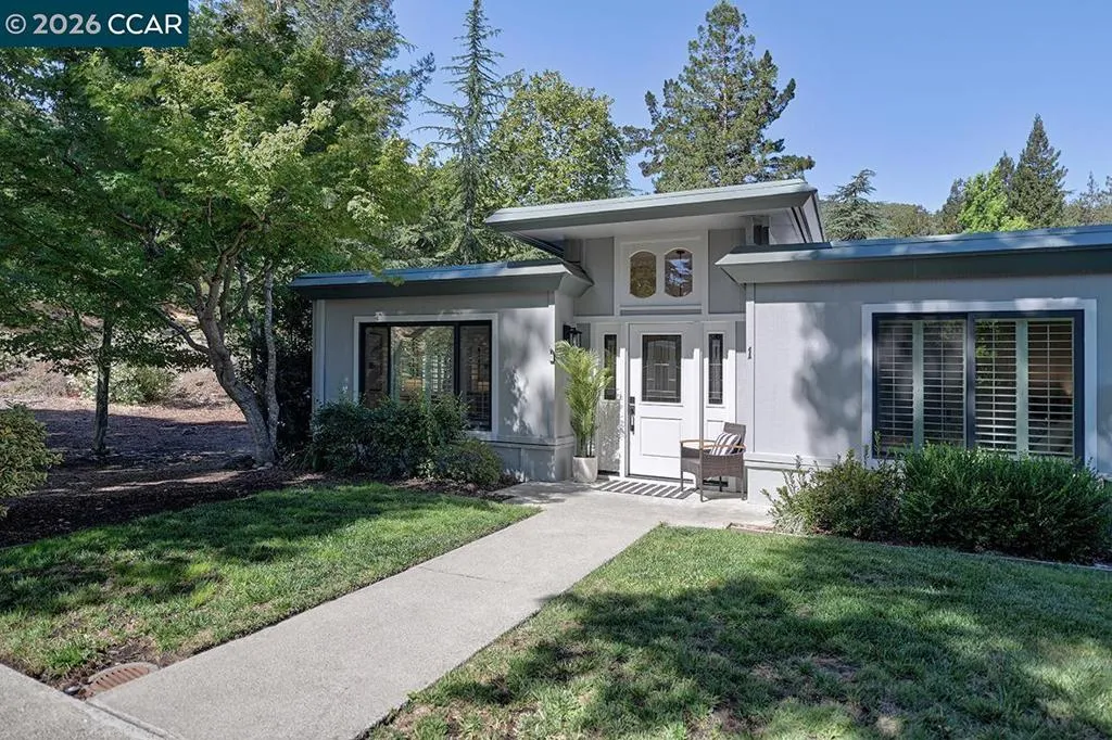 1517 Oakmont Dr