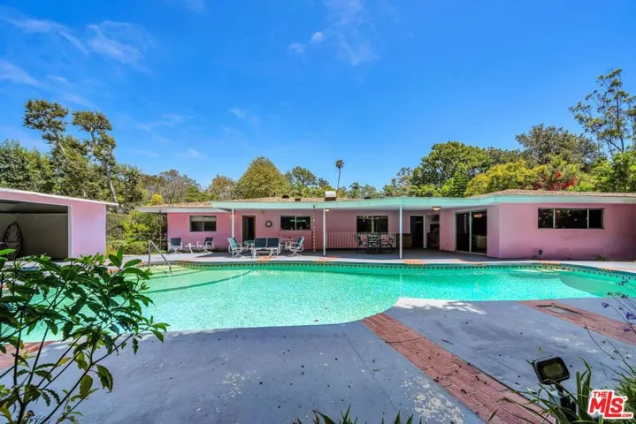 575 E Channel Road, Los Angeles, California 90402