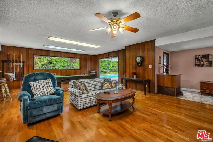 575 E Channel Road, Los Angeles, California 90402