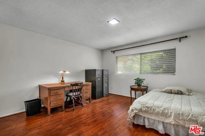 575 E Channel Road, Los Angeles, California 90402