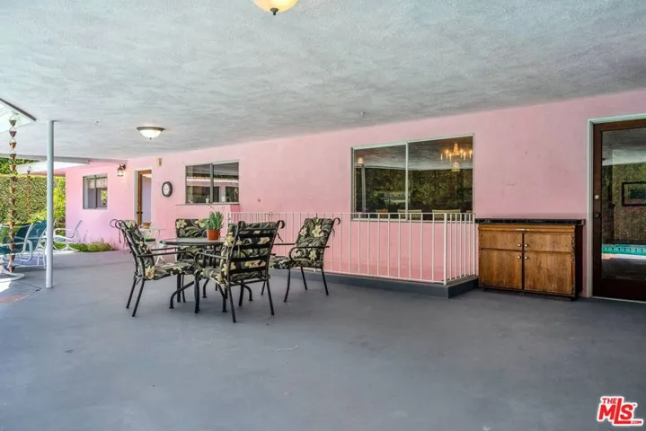 575 E Channel Road, Los Angeles, California 90402
