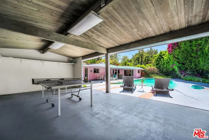 575 E Channel Road, Los Angeles, California 90402