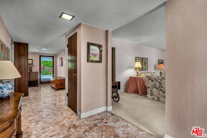 575 E Channel Road, Los Angeles, California 90402