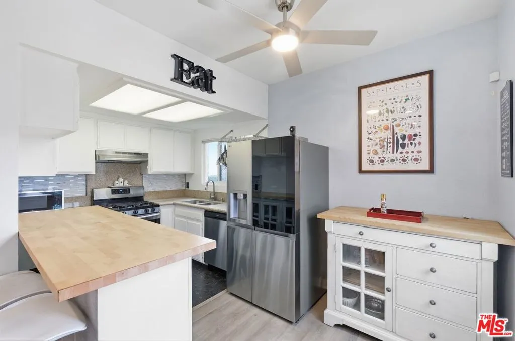 14405 Cerise Avenue 1, Hawthorne, California 90250 — photo 4