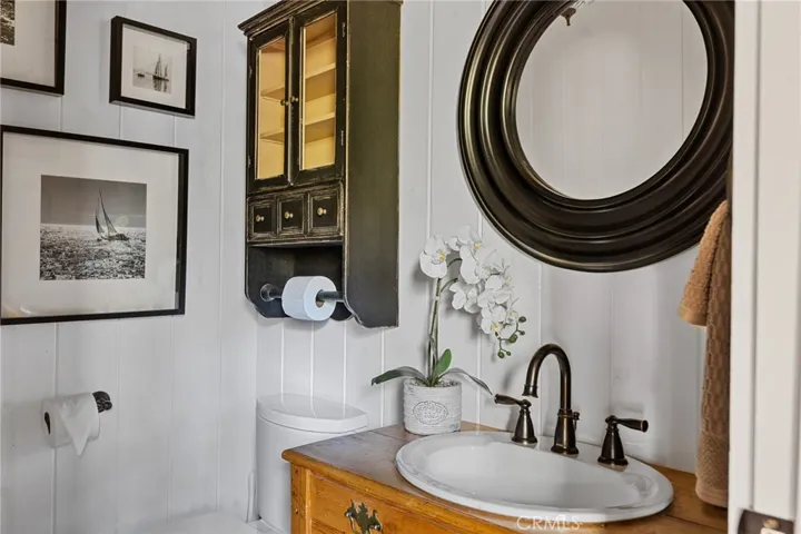 137 John Muir, Lake Arrowhead, California 92352