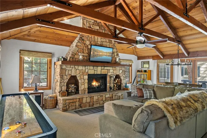 137 John Muir, Lake Arrowhead, California 92352