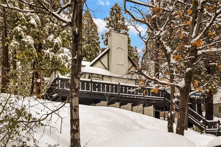 137 John Muir, Lake Arrowhead, California 92352
