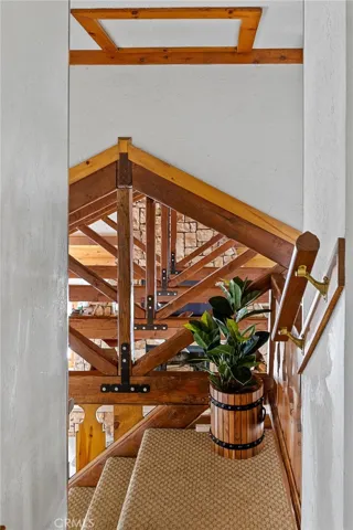 137 John Muir, Lake Arrowhead, California 92352