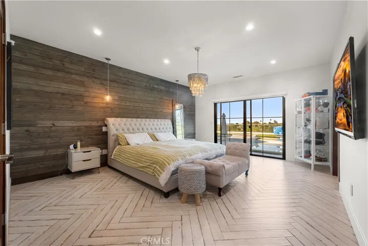 20461 Coulson, Woodland Hills, California 91367