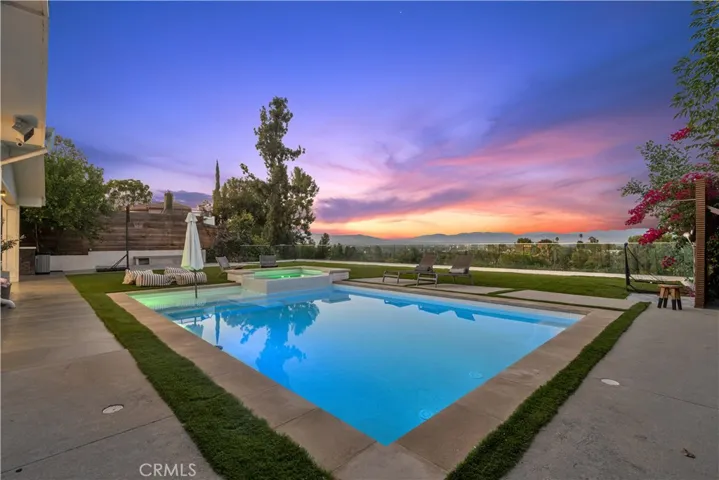 20461 Coulson, Woodland Hills, California 91367