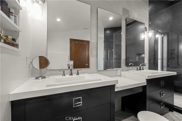 20461 Coulson, Woodland Hills, California 91367