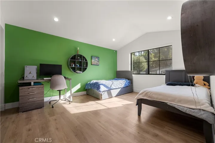 20461 Coulson, Woodland Hills, California 91367