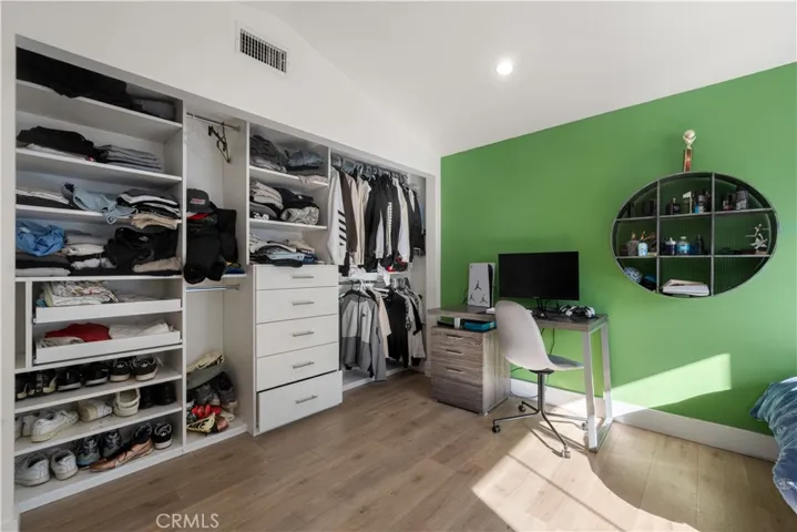 20461 Coulson, Woodland Hills, California 91367