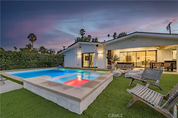20461 Coulson, Woodland Hills, California 91367