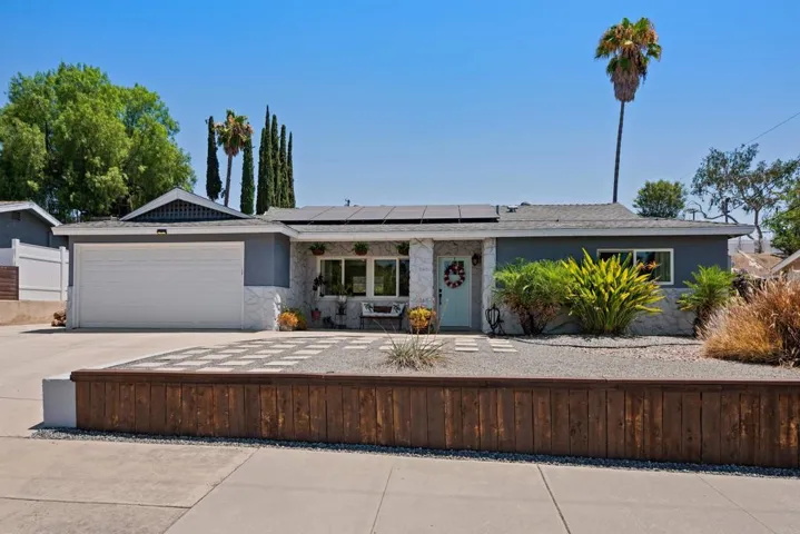 9601 Halberns Blvd, Santee, California 92071