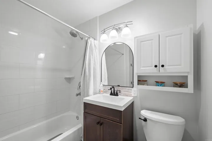 9601 Halberns Blvd, Santee, California 92071
