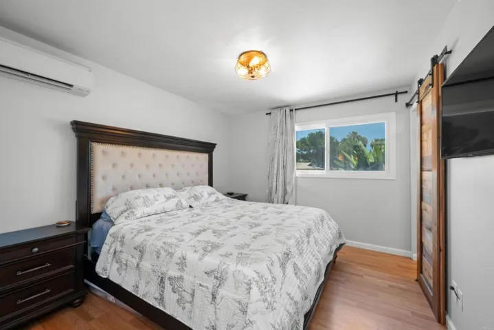 9601 Halberns Blvd, Santee, California 92071