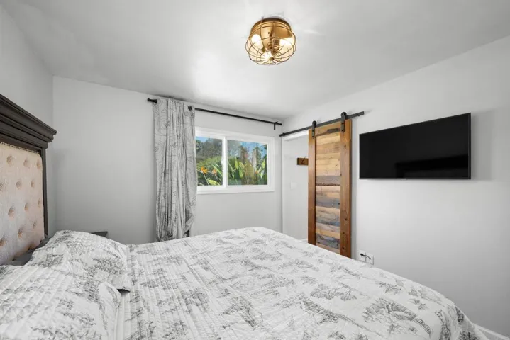 9601 Halberns Blvd, Santee, California 92071