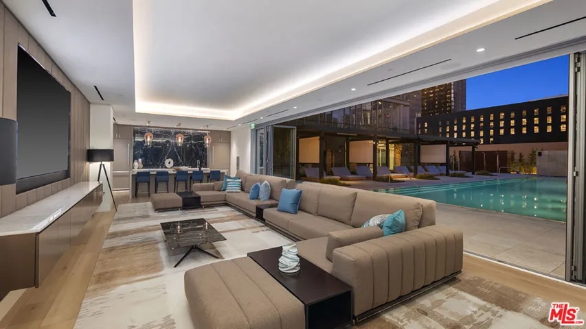 744 S Figueroa Street 3905, Los Angeles, California 90017