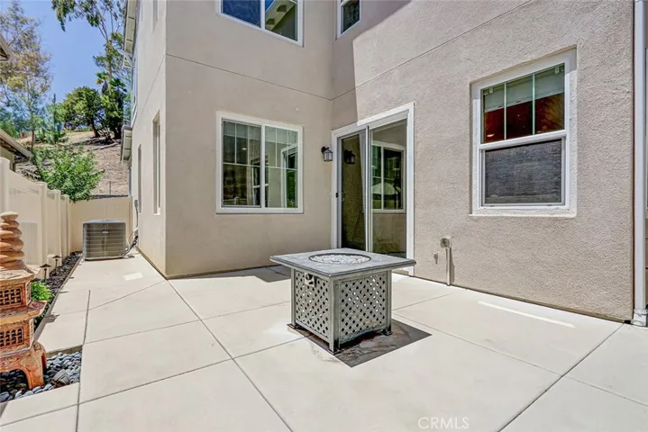 26 Country Glen, Pomona, California 91766