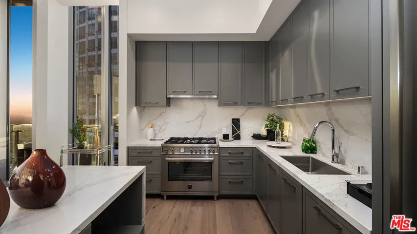 744 S Figueroa Street 3901, Los Angeles, California 90017