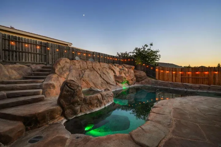 806 Fairywren Court, Lincoln, California 95648