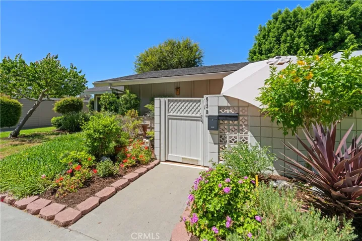 613 Avenida Sevilla B, Laguna Woods, California 92637