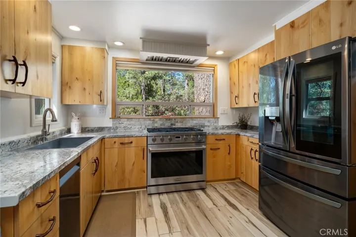 54720 Pine Crest, Idyllwild, California 92549