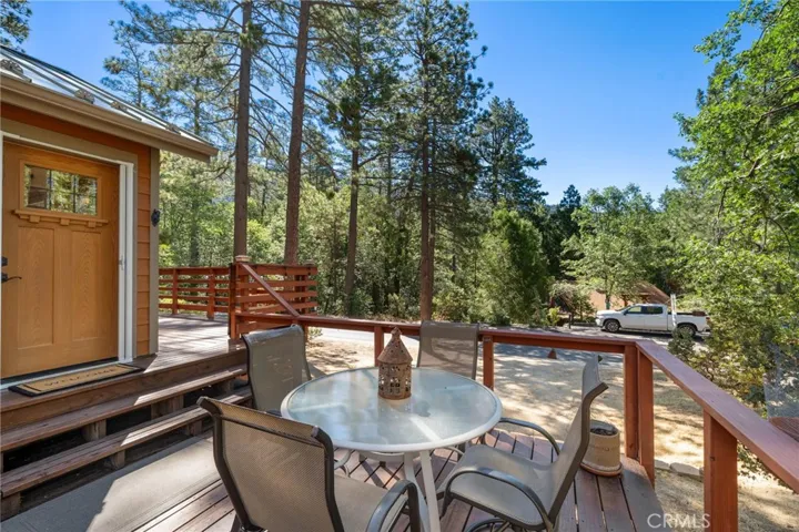 54720 Pine Crest, Idyllwild, California 92549