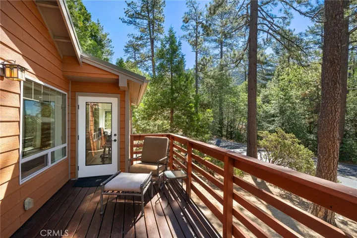 54720 Pine Crest, Idyllwild, California 92549