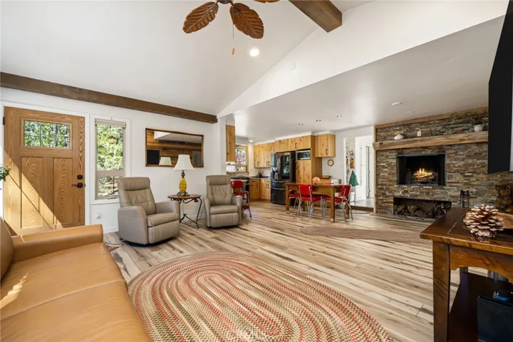 54720 Pine Crest, Idyllwild, California 92549