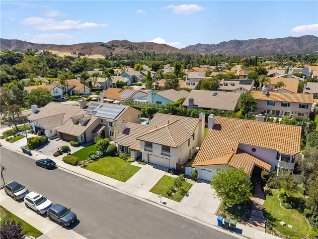 29033 Hollow Oak Court, Agoura Hills, California 91301