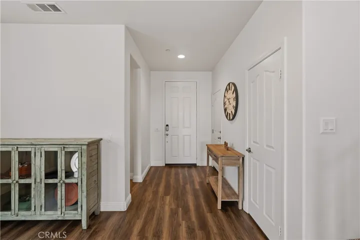 22604 Dragonfly Court, Saugus, California 91350