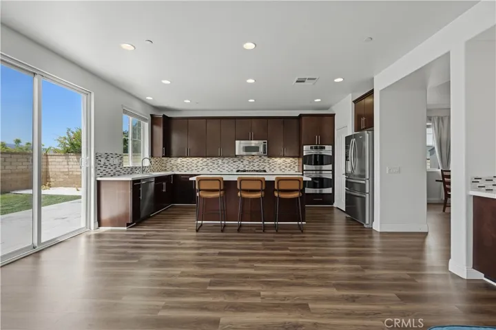 22604 Dragonfly Court, Saugus, California 91350