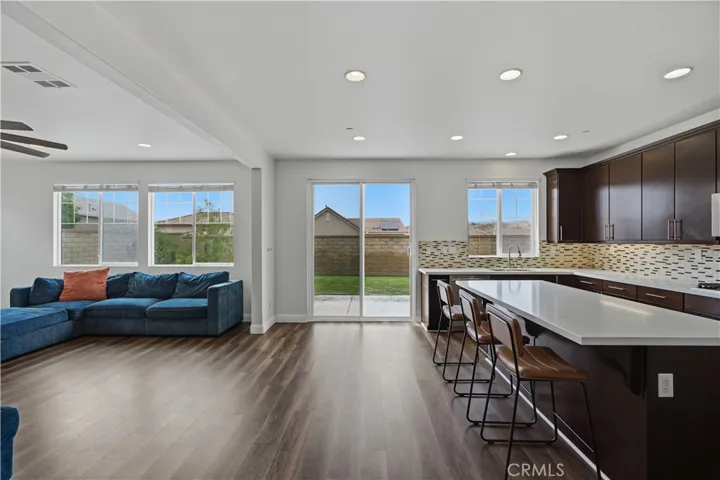 22604 Dragonfly Court, Saugus, California 91350