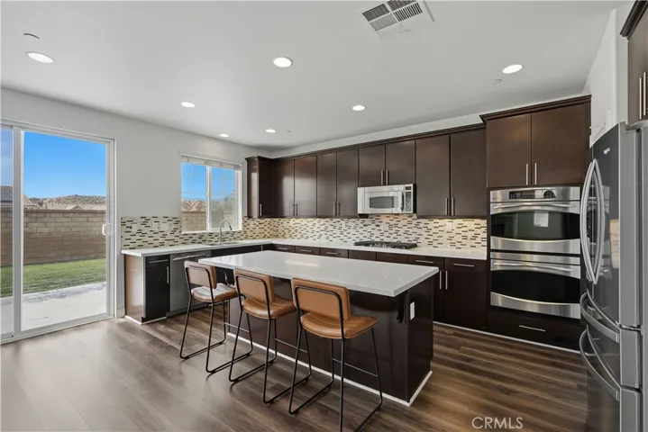22604 Dragonfly Court, Saugus, California 91350