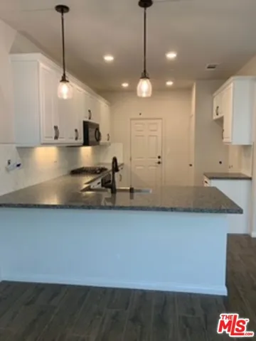 11656 Hilltop Lane, Los Angeles, California 91342