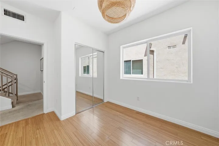 5719 Camellia 105, North Hollywood, California 91601